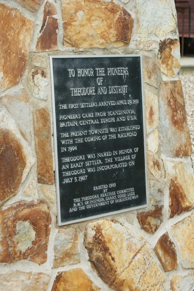 Pioneers memorial plaque